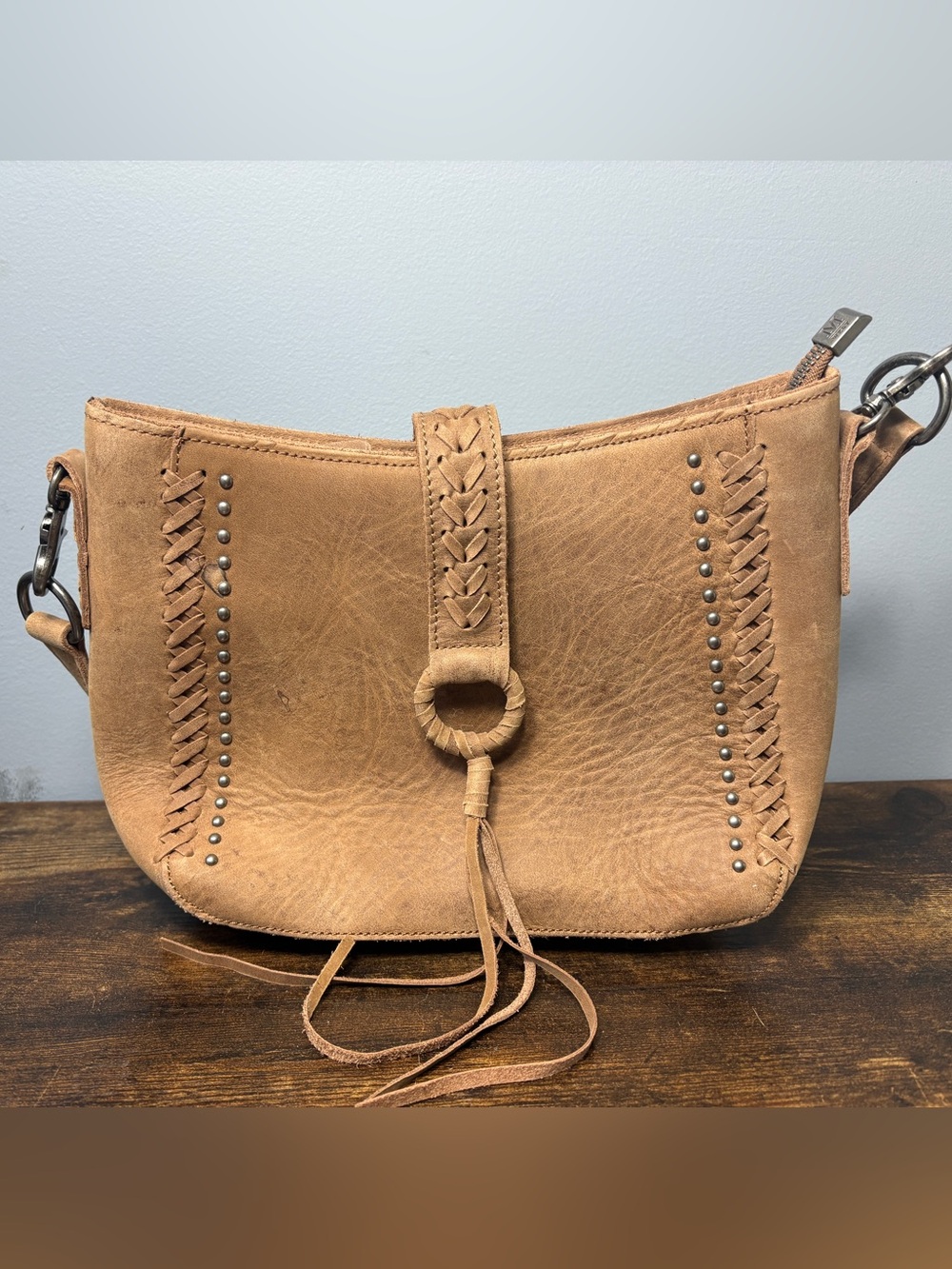 Tassel Detail Women’s Suede Shoulder Bag in Tan